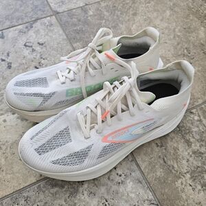 Brooks men's Hyperion Max 3 Running Shoes 9.5 1104671D182 Coconut